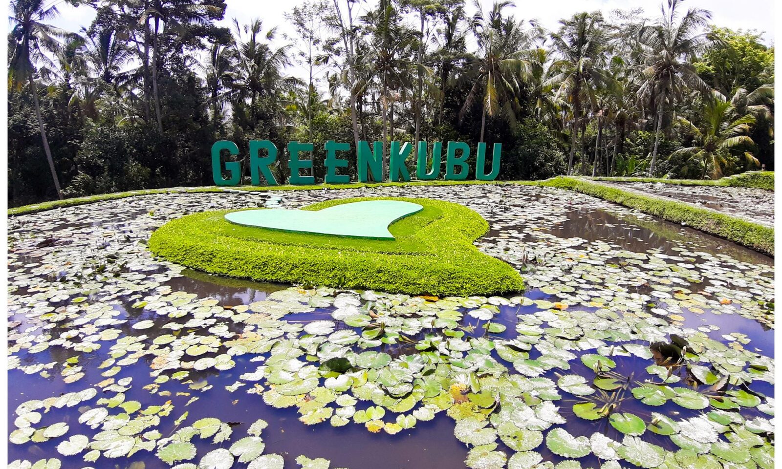 Dine with Nature in Bali at Green Kubu Cafe, Tegallalang